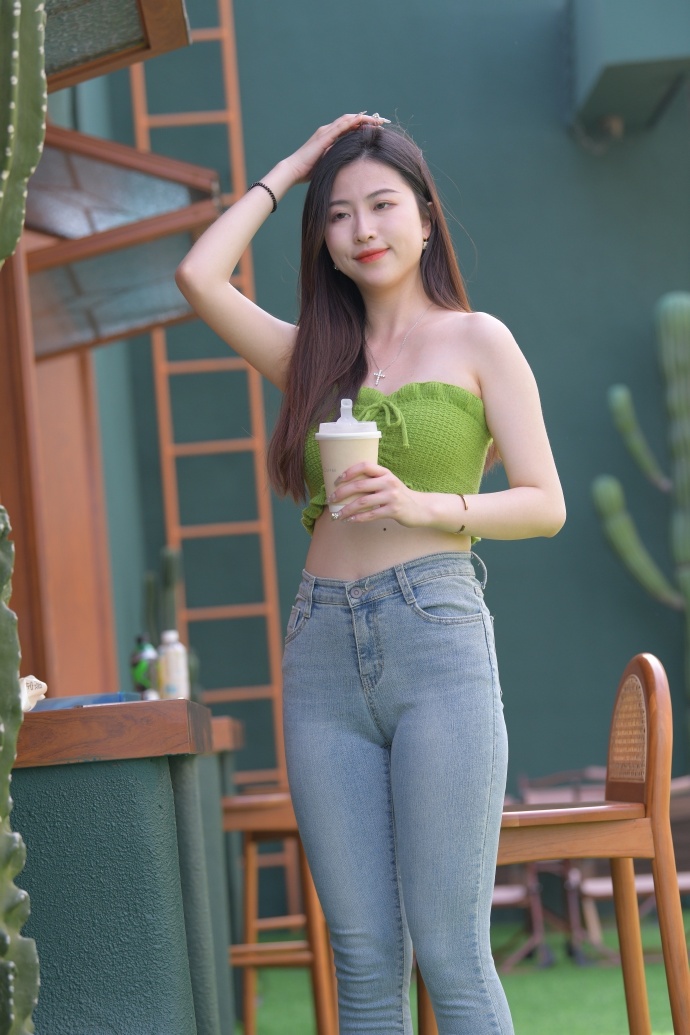 腿中间打开的免费AG真人旗舰厅大